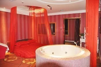 Yichang Xiangjiang No. 1 Hotel Exterior foto